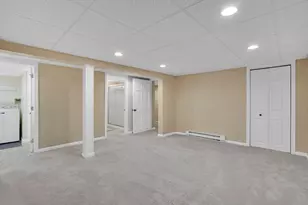 61 Ridgecrest Dr, Westfield, MA 01085 - Photo 35