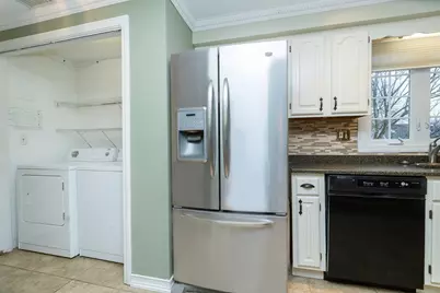 48 Whittier Meadows Dr #48, Amesbury, MA 01913 - Photo 5