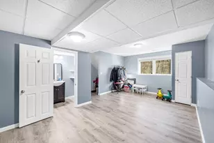 114 Riverton Rd, Springfield, MA 01109 - Photo 23