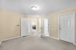 114 Riverton Rd, Springfield, MA 01109 - Photo 11