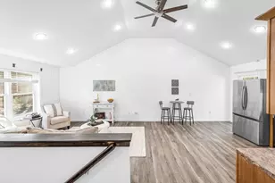 114 Riverton Rd, Springfield, MA 01109 - Photo 3