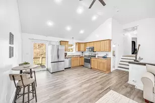 114 Riverton Rd, Springfield, MA 01109 - Photo 7