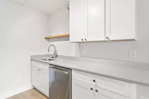 275 Main St, Watertown, MA 02472 - Photo 5