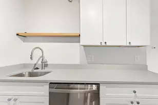 275 Main St, Watertown, MA 02472 - Photo 9