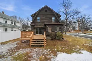 135 Newbury St, Chicopee, MA 01013 - Photo 19
