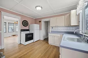 135 Newbury St, Chicopee, MA 01013 - Photo 5