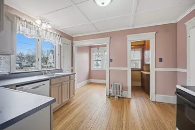 135 Newbury Street, Chicopee, MA 01013 - Photo 3