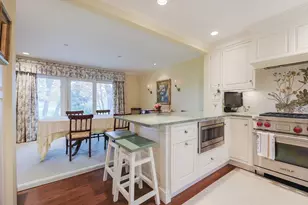 55 Fairgreen Pl, Brookline, MA 02467 - Photo 5