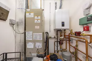 55 Fairgreen Pl, Brookline, MA 02467 - Photo 11