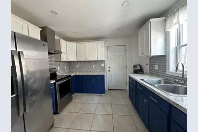 46 Mapledell St, Springfield, MA 01109 - Photo 11