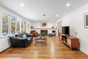 20 Wildwood Dr, Bedford, MA 01730 - Photo 3