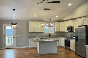 27 Havana Rd, Worcester, MA 01603 - Photo 3