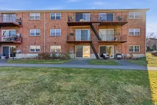 78 Edgelawn Ave, North Andover, MA 01845 - Photo 17