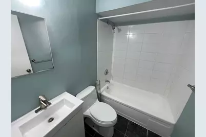 39 South St #B, Boston, MA 02135 - Photo 5