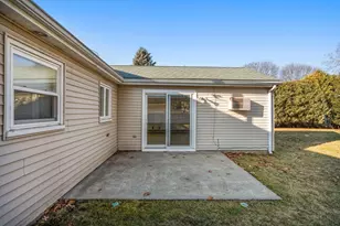 8 Stanley St, Natick, MA 01760 - Photo 19