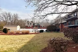 573 Broad St, Weymouth, MA 02189 - Photo 3