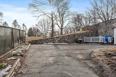 2 Grove St, Methuen, MA 01844 - Photo 35