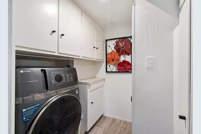 2 Grove St, Methuen, MA 01844 - Photo 21