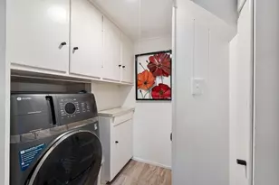 2 Grove St, Methuen, MA 01844 - Photo 21