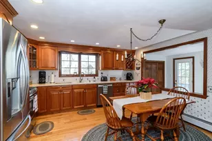 368 Highland St, Stoughton, MA 02072 - Photo 5