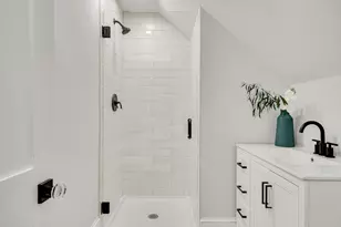 183 Temple St, Boston, MA 02132 - Photo 31