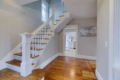 27 Ormond St, Springfield, MA 01108 - Photo 9