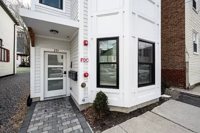 231 Everett St #1, Boston, MA 02128 - Photo 5