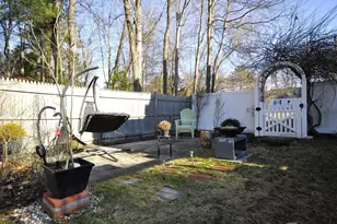 413 Harvard St, Whitman, MA 02382 - Photo 39