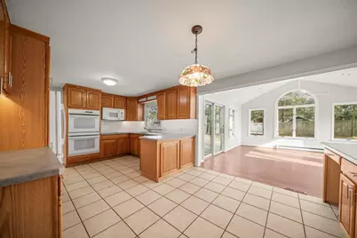 221 Bel Air Drive, Longmeadow, MA 01106 - Photo 3