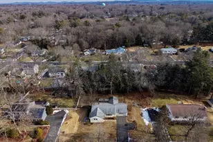 221 Bel Air Dr, Longmeadow, MA 01106 - Photo 23