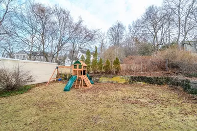 32 Harvard St, Natick, MA 01760 - Photo 21