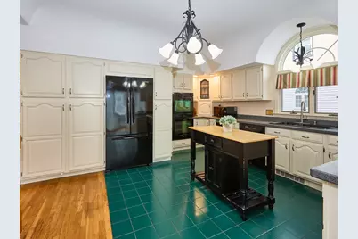 301 Madison, Fall River, MA 02720 - Photo 17