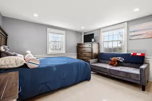 151 Oakland St, Wellesley, MA 02481 - Photo 27