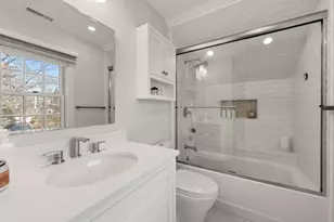 151 Oakland St, Wellesley, MA 02481 - Photo 21
