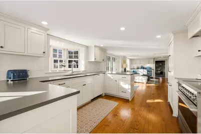 151 Oakland Street, Wellesley, MA 02481 - Photo 7