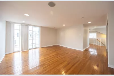 111 W Ashland St, Brockton, MA 02302 - Photo 5