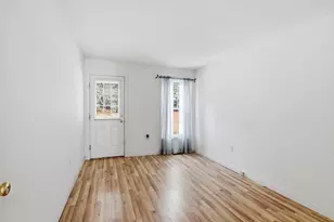 34 Pleasant St, Windham, NH 03087 - Photo 17