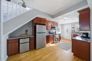 98 Foster St, Peabody, MA 01960 - Photo 7