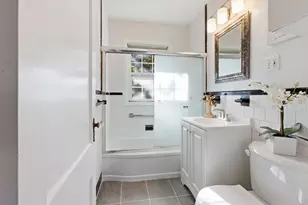 112 Maple St, Malden, MA 02148 - Photo 11