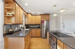 112 Maple St, Malden, MA 02148 - Photo 3