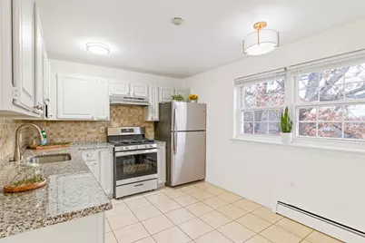 101 Edgelawn Ave #11, North Andover, MA 01845 - Photo 11