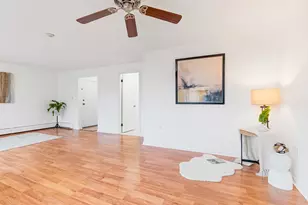 101 Edgelawn Ave, North Andover, MA 01845 - Photo 3