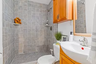 101 Edgelawn Ave, North Andover, MA 01845 - Photo 25