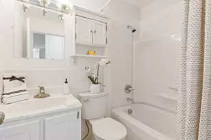 101 Edgelawn Ave, North Andover, MA 01845 - Photo 29