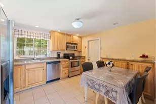 87 Sherman St, Brockton, MA 02302 - Photo 5