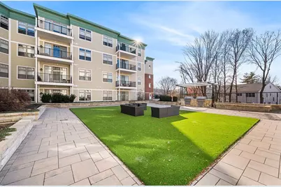 69 Foundry St #310, Wakefield, MA 01880 - Photo 3