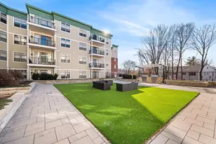 69 Foundry St, Wakefield, MA 01880 - Photo 3