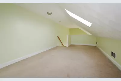 117 Manchester St #B, Lowell, MA 01852 - Photo 7