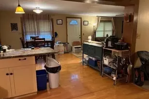 7 Stevens St, Adams, MA 01220 - Photo 3