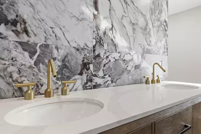 935 King St, Raynham, MA 02767 - Photo 37